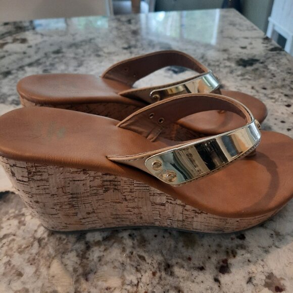 Juicy Couture Slip On Thong Cork Wedges Size 7 Reflective Gold Detail - Picture 2 of 8
